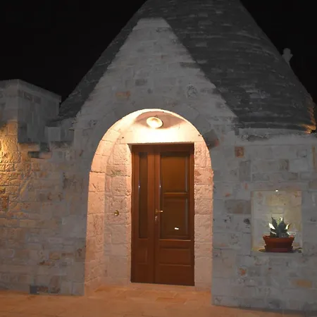 Trulli Il Carrubo *